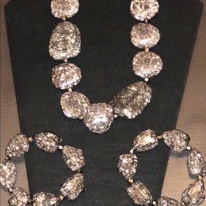 Beautiful stone bracelets & necklace set